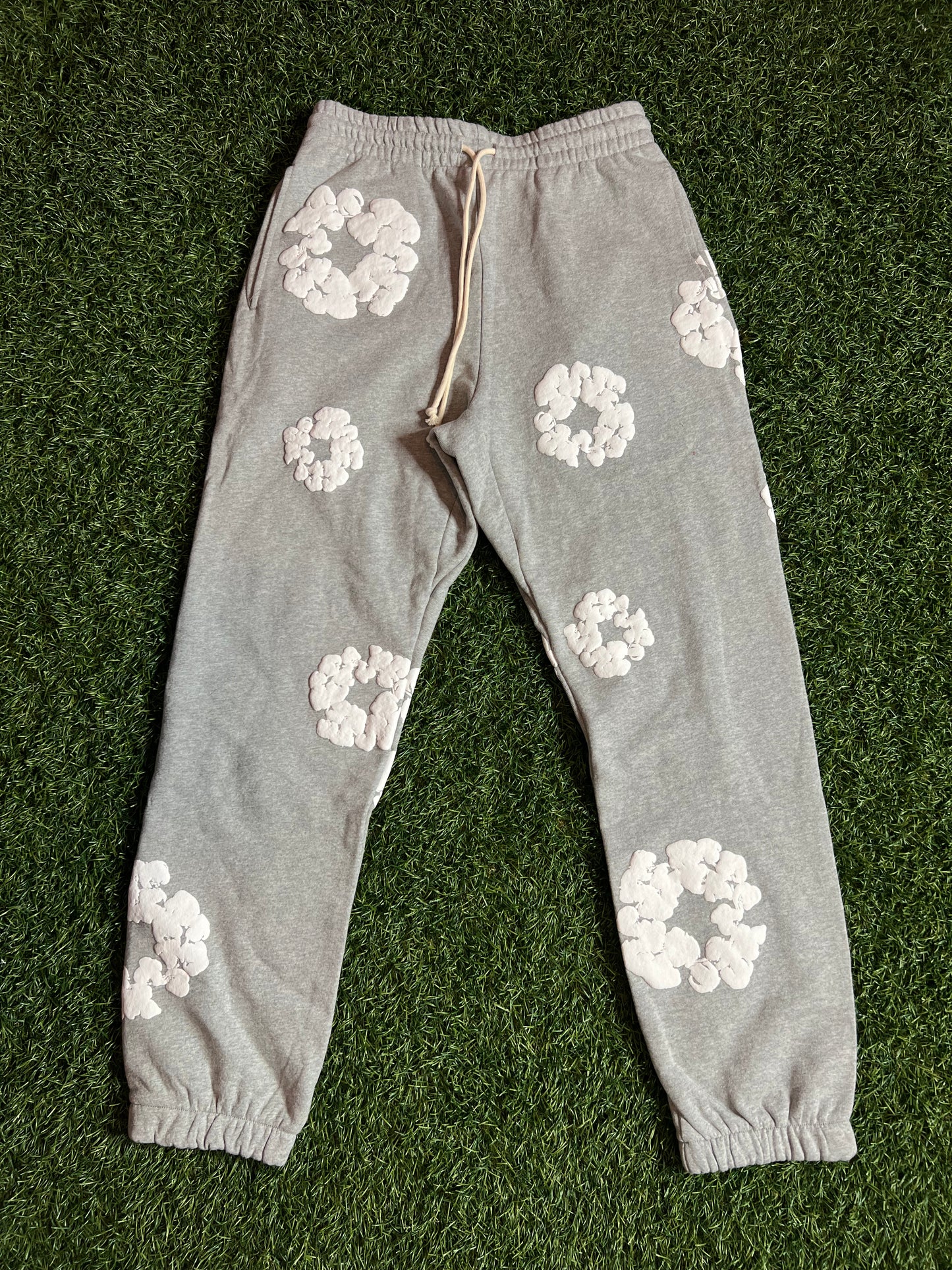 Denim Tears Cotton Wreath Sweatpants Grey