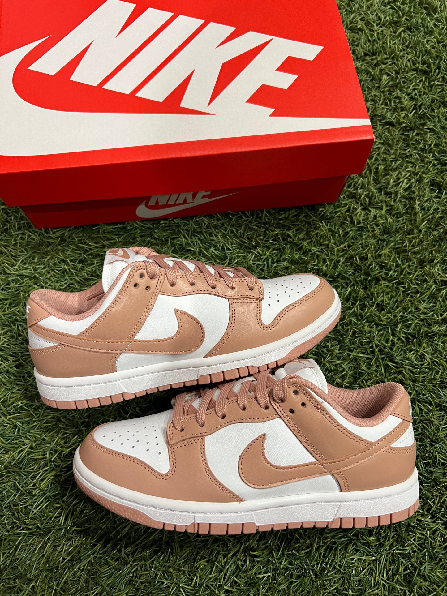 Nike Dunk Low Rose Whisper