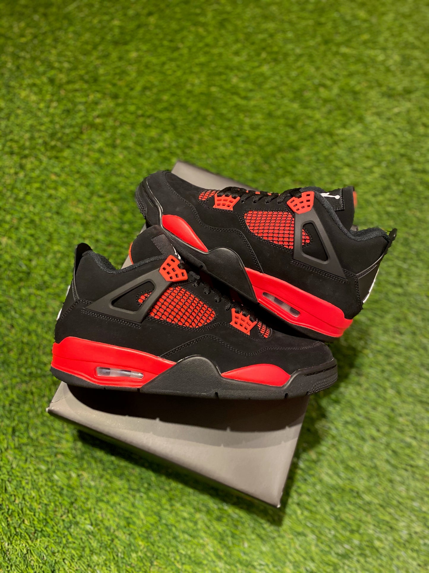 Jordan 4 Red Thunder