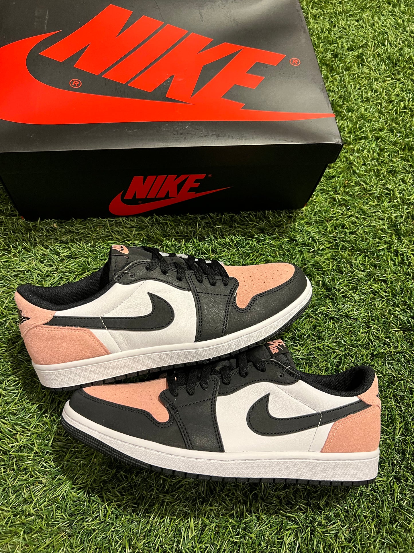 Jordan 1 Low Bleached Coral