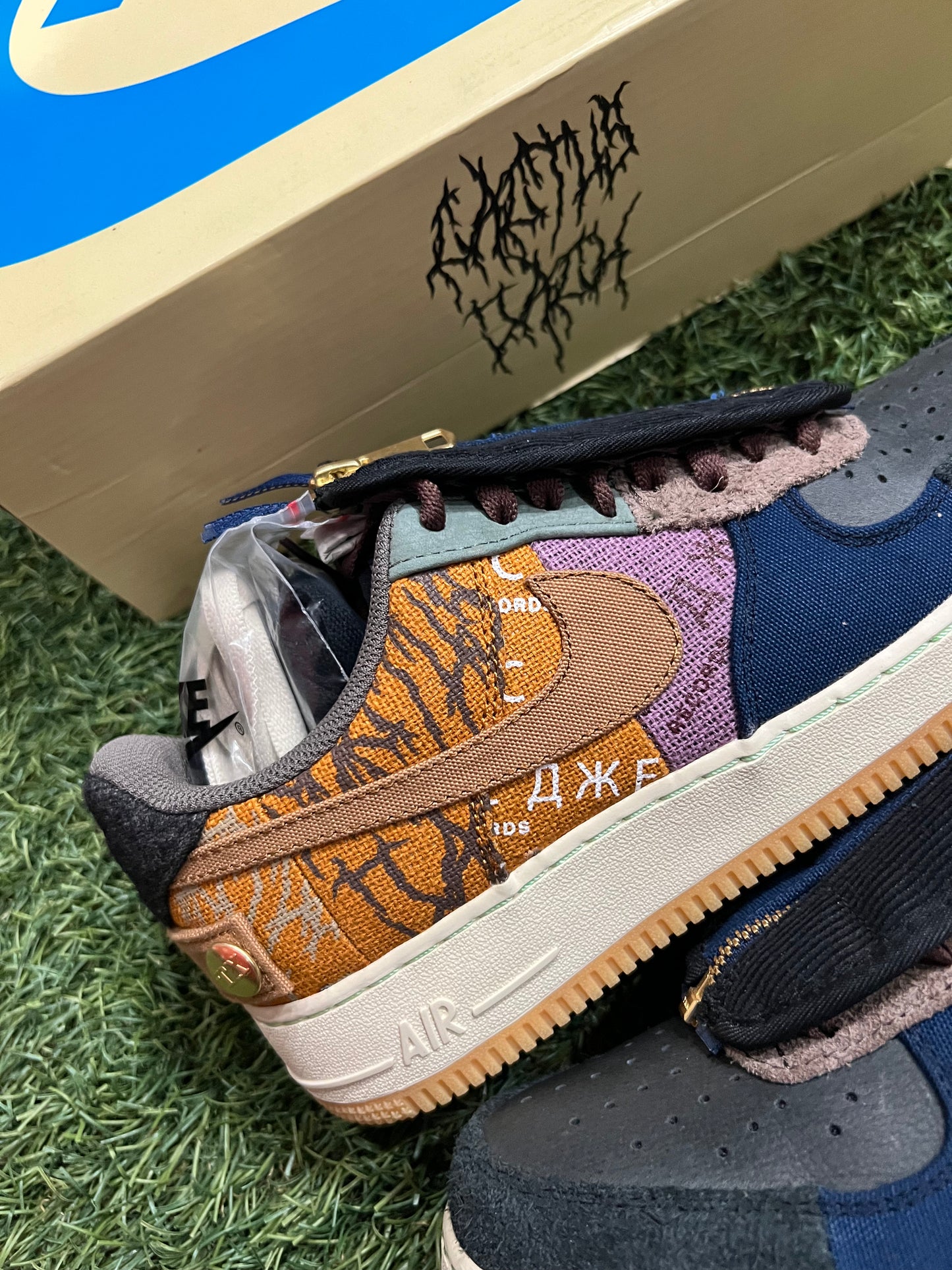 Nike Air Force One Travis Scott