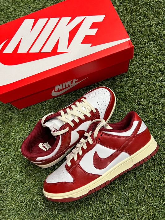 Nike Dunk Low PRM Team red