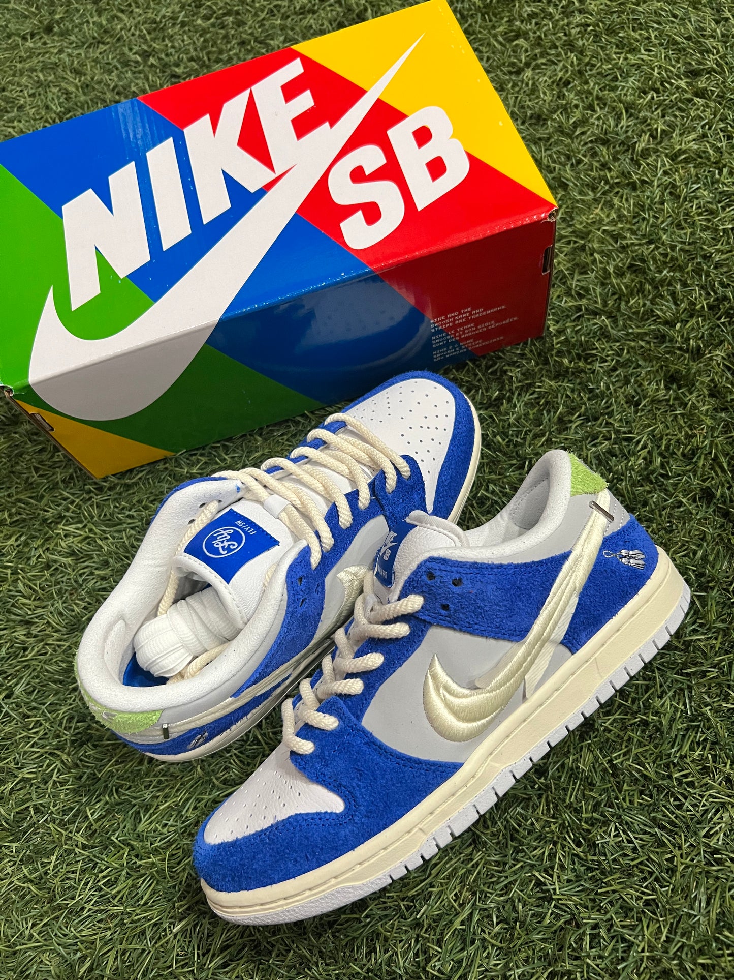 Nike SB Dunk Low Fly Streetwear