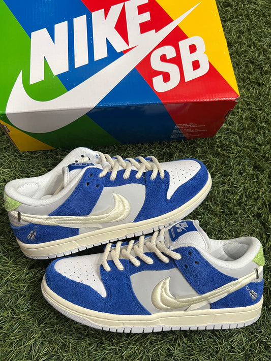 Nike SB Dunk Low Fly Streetwear